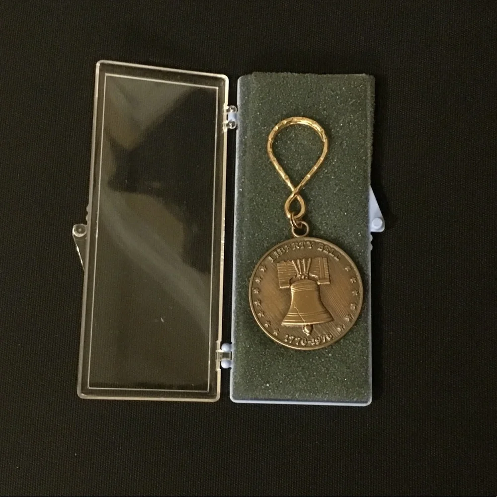 1976 Bicentennial key chain. Vintage